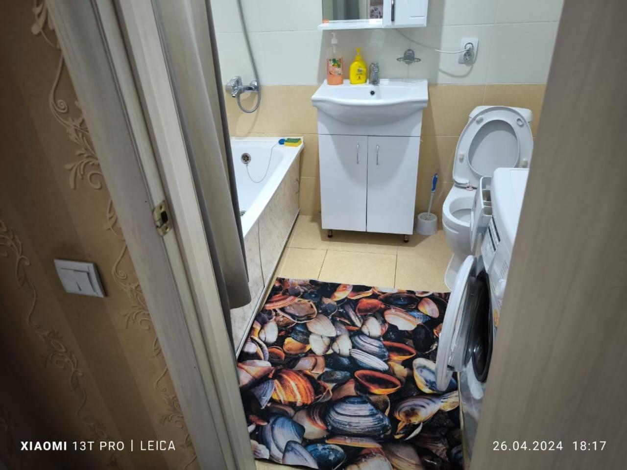 Уютная Квартира Комфорт Класса112 Astana Exteriör bild